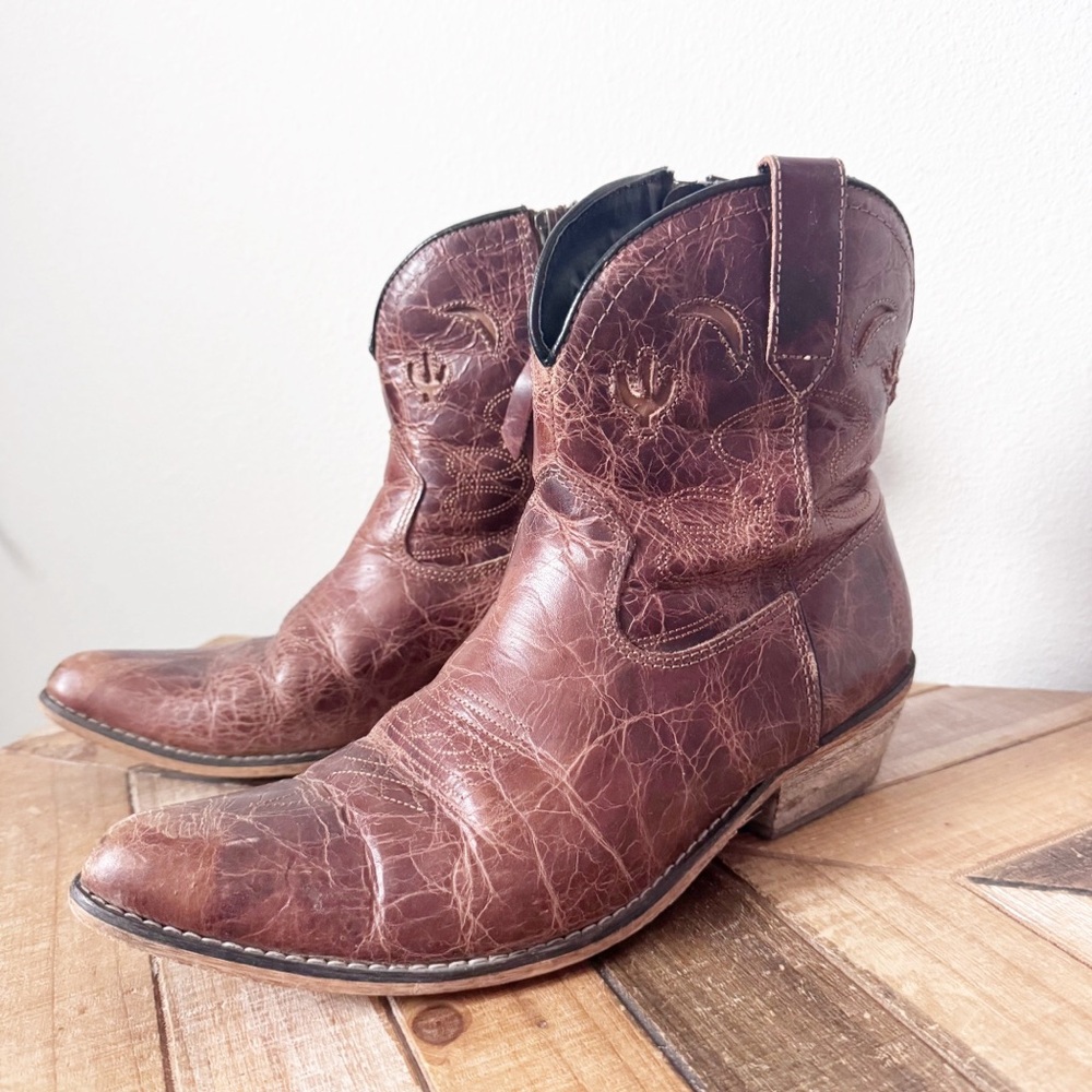 Dingo 7" Western Adobe Rose Side-Zip Women’s Boots - Picture 1 of 14
